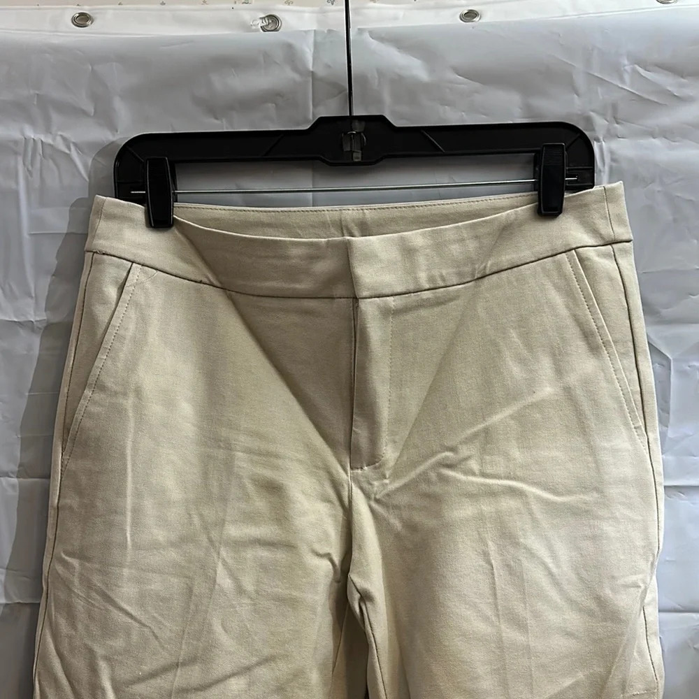 Time and Tru tan stretchy Capris size 8 - Picture 3 of 5